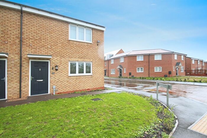 3 Bedroom End Terrace House For Sale In Hall Green Drive, Exhall, Coventry, CV7