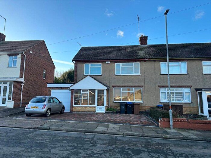3 Bedroom House To Rent In Mendip Road, Northampton, NN5