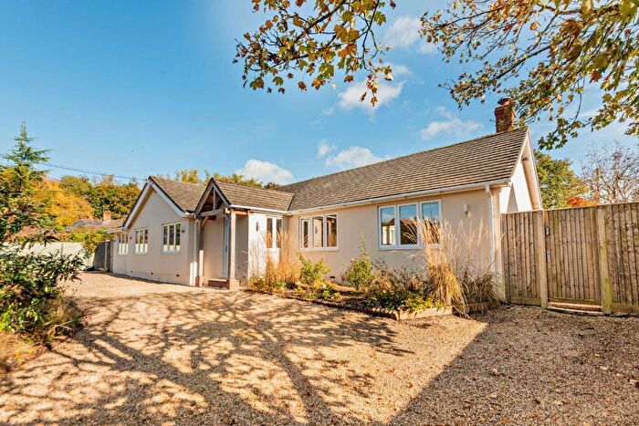 5 Bedroom Bungalow For Sale In Pond Lane, Hermitage, Thatcham, Berkshire, RG18