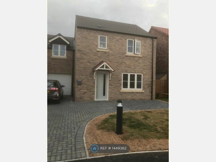 3 Bedroom Detached House To Rent In Redwood Close, Holbeach, Spalding, PE12