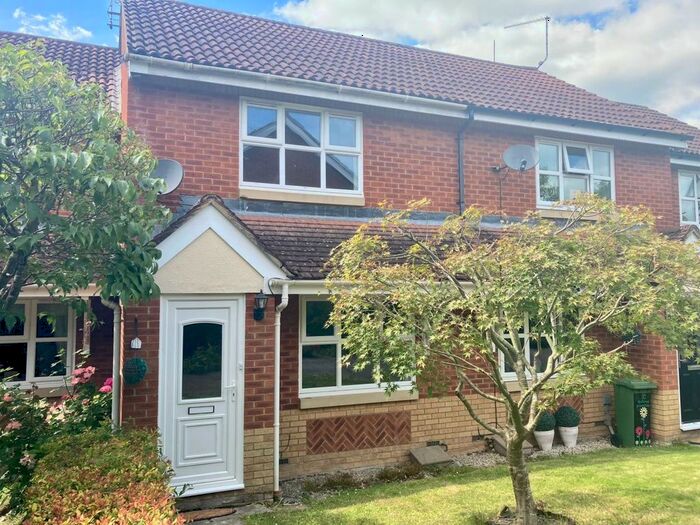 2 Bedroom Terraced House To Rent In Holbrook School Lane, Horsham, RH12