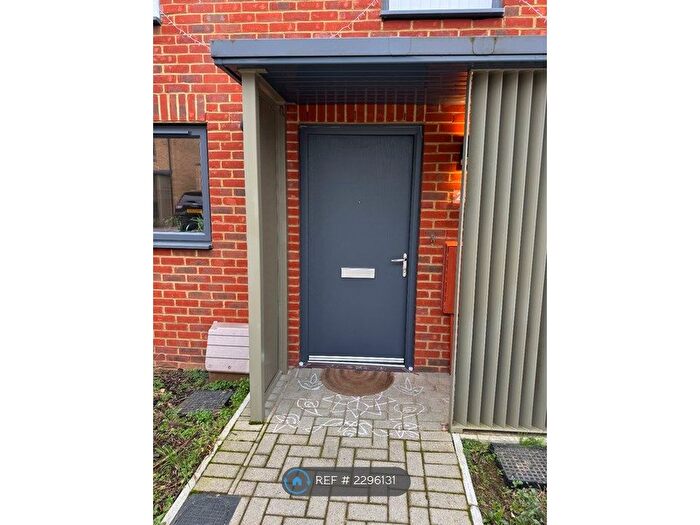 3 Bedroom Detached House To Rent In Portbridge Gardens, Ebbsfleet Valley, Swanscombe, DA10