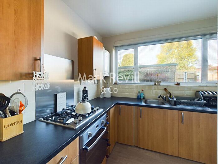 2 Bedroom Flat For Sale In Loders, Ardingly, RH17