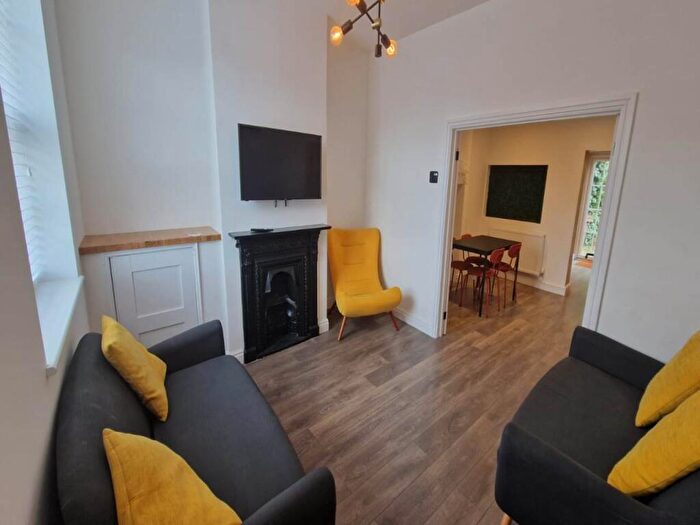 2 Bedroom House To Rent In Ashbourne Road, Derby, DE22