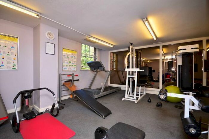 1 Bedroom Flat To Rent In The Highway, Wapping, London, E1W