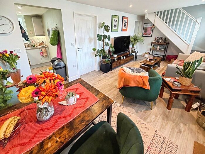 2 Bedroom Bungalow For Sale In Newlands Avenue, Exmouth, Devon, EX8