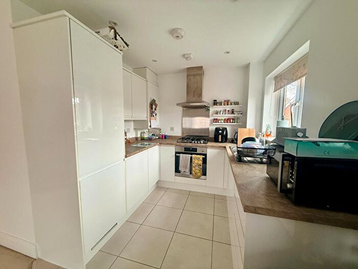 1 Bedroom Property To Rent In Bramley Avenue, Heathfield, TN21