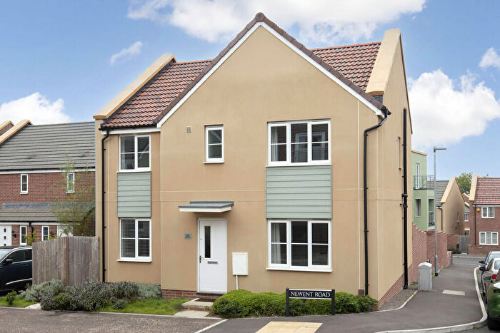 4 Bedroom Detached House To Rent In Newent Road, Cheltenham, GL52