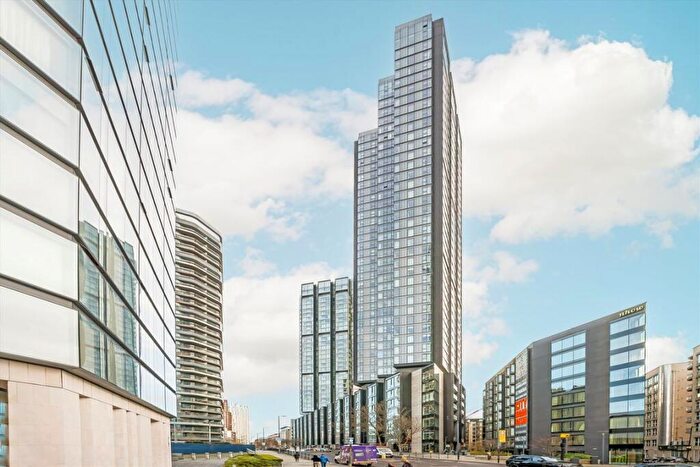 2 Bedroom Flat To Rent In Bollinder Place, Carrara Tower, EC1V
