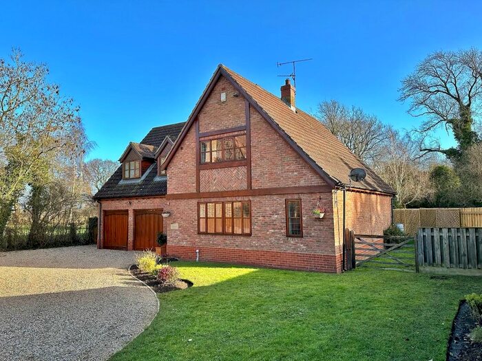 5 Bedroom Detached House For Sale In Maltings Court, Alne, York, YO61