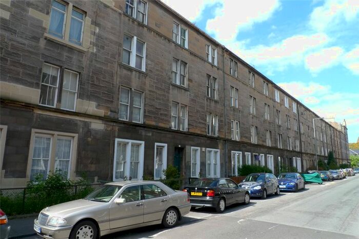 2 Bedroom Flat To Rent In Montague Street, Newington, Edinburgh, EH8