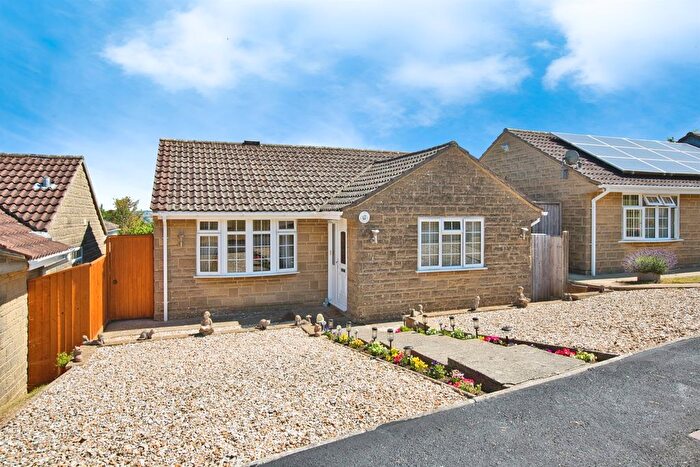 2 Bedroom Detached Bungalow For Sale In Ashlands Road, Crewkerne, TA18