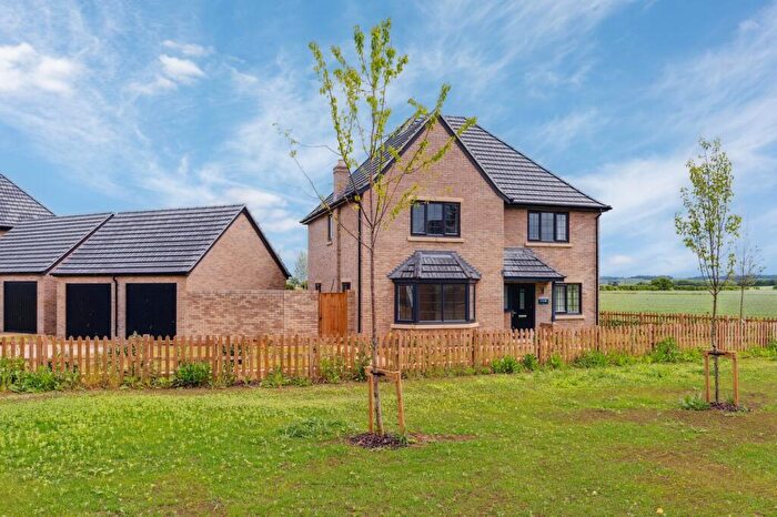 5 Bedroom Detached House For Sale In Muncey Grove, Bassingbourn, SG8