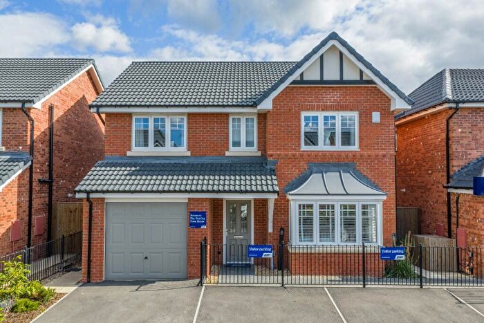 4 Bedroom Detached House For Sale In Teasel Green Off Weeland Road Eggborough, DN14