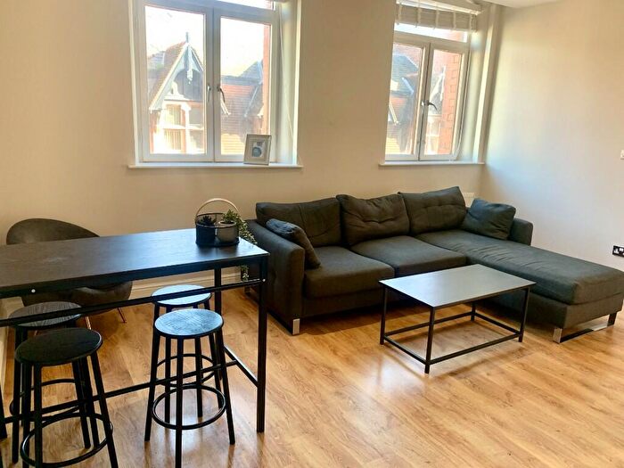 3 Bedroom Flat To Rent In Dale Street, Liverpool, Merseyside, L2