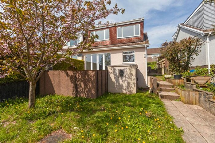 4 Bedroom Semi-Detached House For Sale In Arran Close, Risca, NP11
