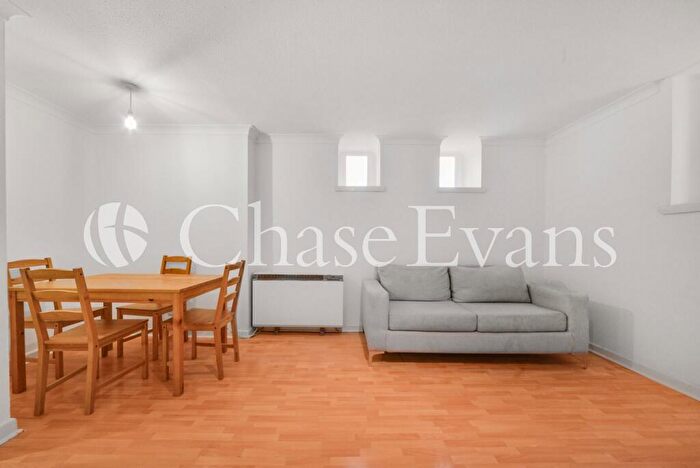 1 Bedroom Flat To Rent In St. Leonards Road, Poplar, London, E14