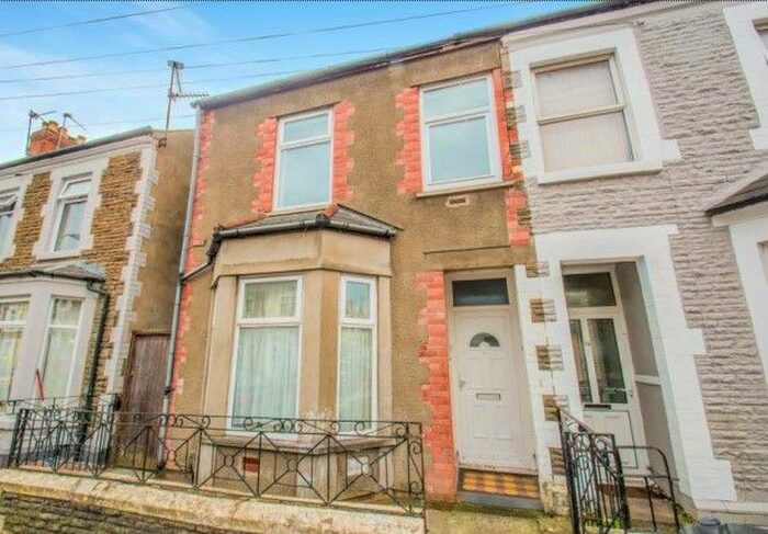 2 Bedroom Property To Rent In Glenroy Street, Roath, Cardiff, CF24