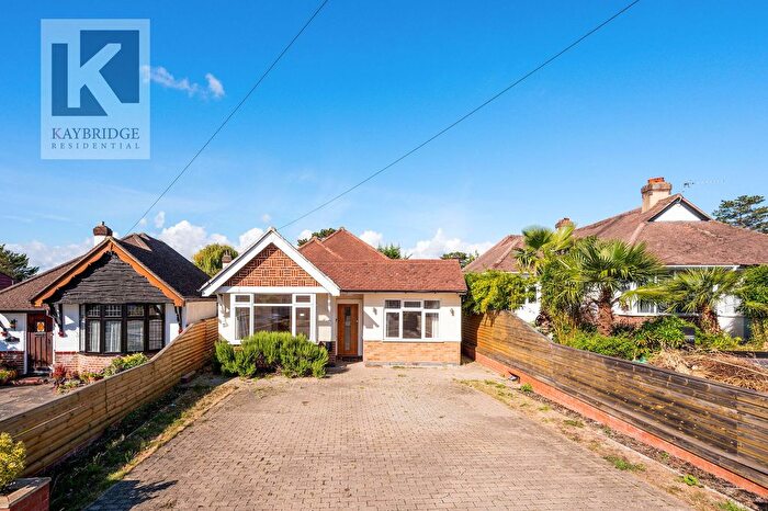 4 Bedroom Detached Bungalow For Sale In The Warren, Worcester Park, KT4