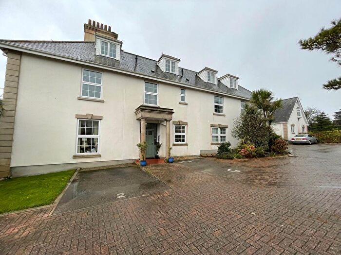 2 Bedroom Property To Rent In Manor Close, St. Ives, TR26