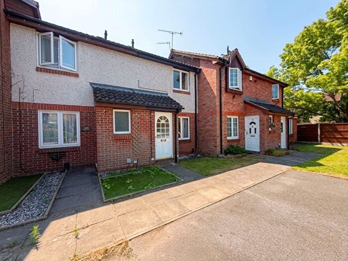 3 Bedroom Terraced House For Sale In Lowdell Close, Yiewsley, UB7