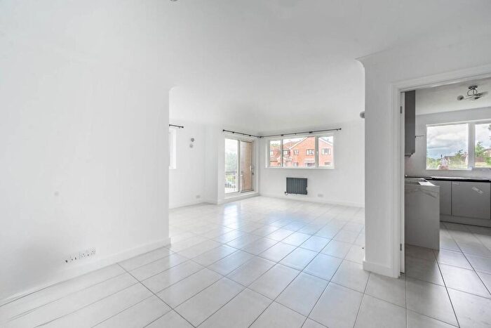 2 Bedroom Flat To Rent In Eastbury Place, Northwood, HA6