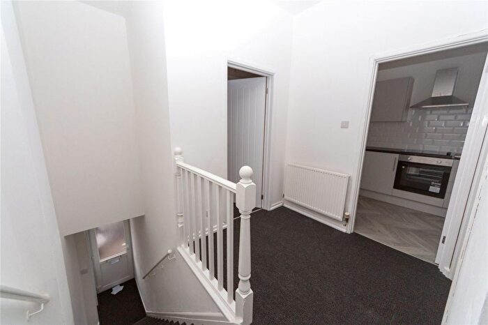 1 Bedroom Flat To Rent In Clifton Street, Roath, Cardiff, CF24