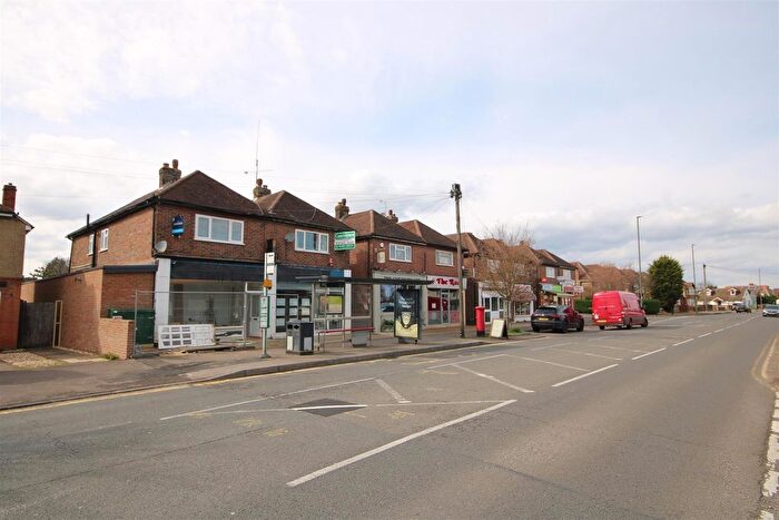 2 Bedroom Flat To Rent In Worplesdon Road, Guildford, GU2