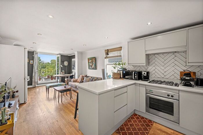 3 Bedroom Flat For Sale In Grove Vale, East Dulwich, London, SE22