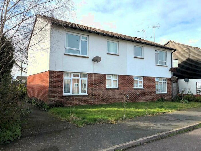 1 Bedroom Flat To Rent In Armada Way, Littlehampton, BN17