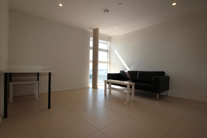 1 Bedroom Apartment To Rent In Canal Street, Nottingham, NG1