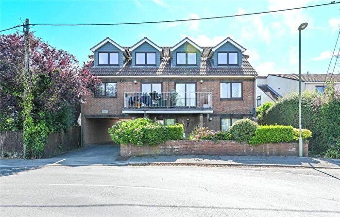 1 Bedroom Apartment For Sale In The Silvers, Whitefield Road, New Milton, Hampshire, BH25