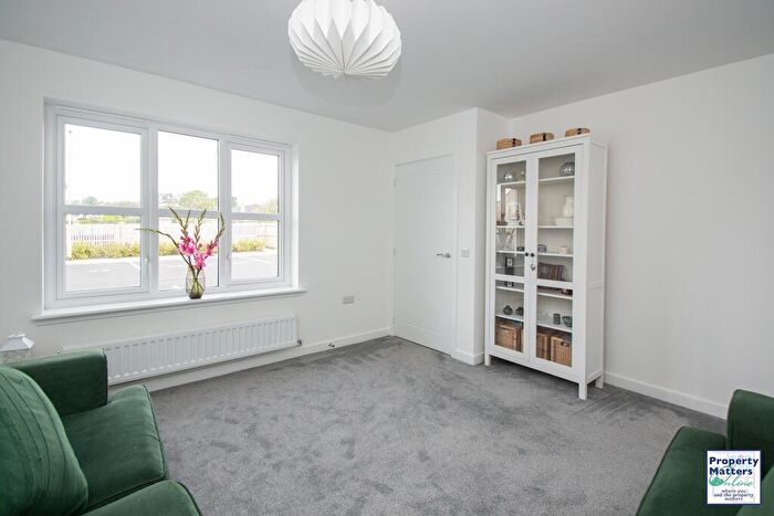 3 Bedroom Terraced House For Sale In Strathearn Way, Kilmaurs, KA3
