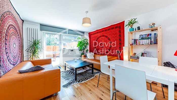 4 Bedroom Maisonette To Rent In Hungerford Road, Islington, London, N7