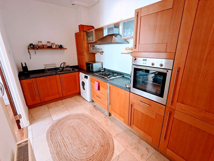 2 Bedroom Flat To Rent In Apartment, The Old Schoolhouse, - Beresford Road, Prenton, CH43