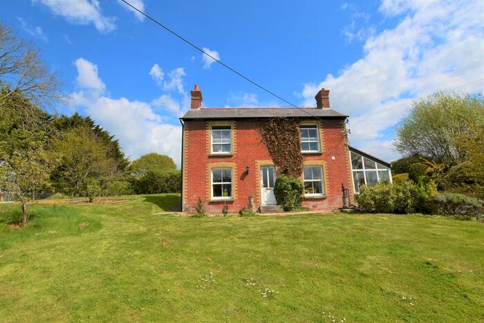 3 Bedroom Detached House For Sale In Pallance Lane, Northwood, PO31