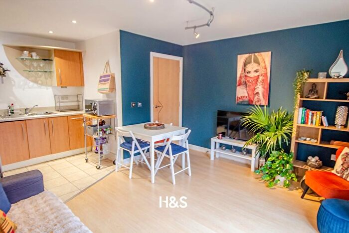1 Bedroom Flat For Sale In George Street, Birmingham, B3