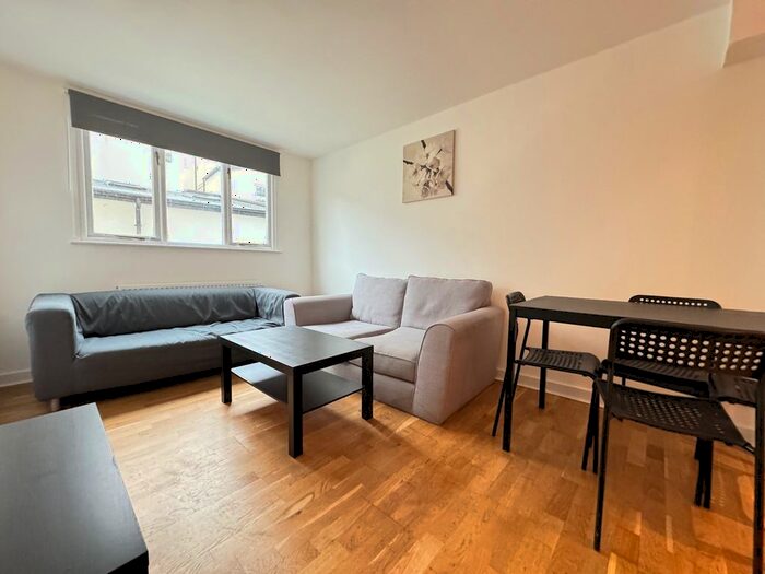 4 Bedroom Terraced House To Rent In Earlsfield Road, Earlsfield, SW18