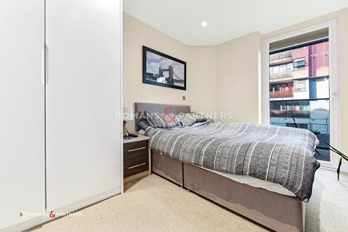 3 Bedroom Flat To Rent In Elite House, Limehouse, E14