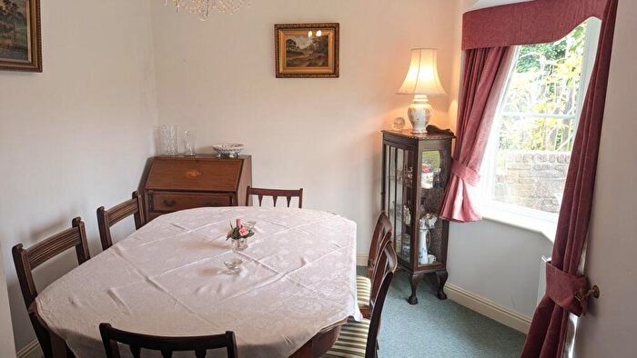 4 Bedroom Detached House For Sale In South Meadow, South Horrington, Wells, BA5