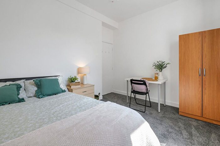7 Bedroom Flat To Rent In Arthur Street, Nottingham, Nottinghamshire, NG7