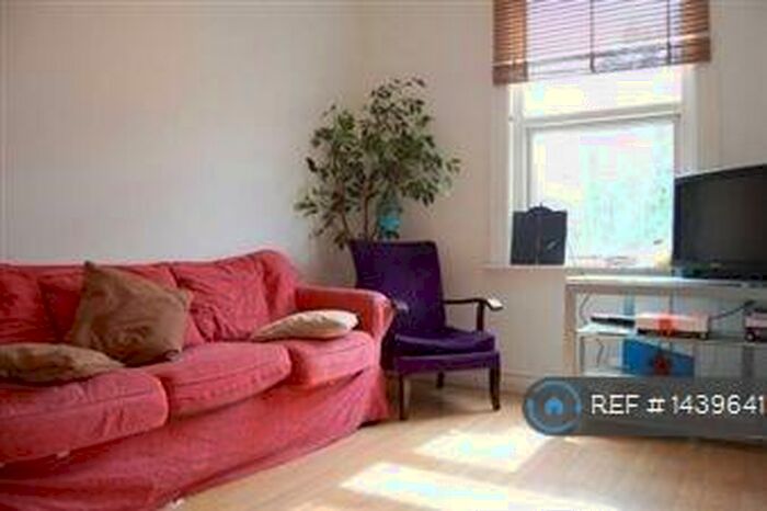 5 Bedroom Detached House To Rent In Hornsey Road, London, N7