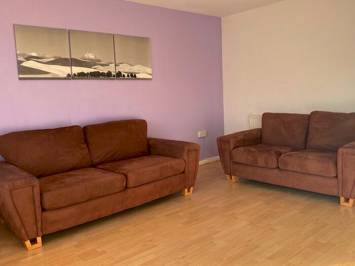 1 Bedroom Flat To Rent In Victoria Road, South Woodford E18