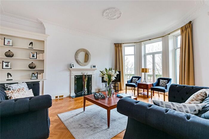 4 Bedroom Flat To Rent In Campden Hill Court, Campden Hill Road, London, W8