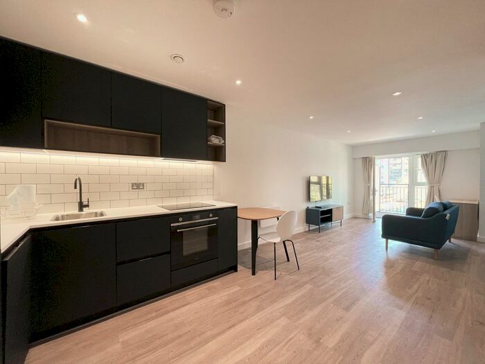 1 Bedroom Flat To Rent In Beaufort Square, London, NW9