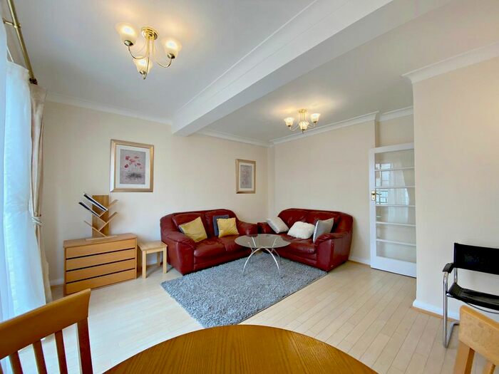 2 Bedroom Flat To Rent In Gloucerter Place, London, NW1
