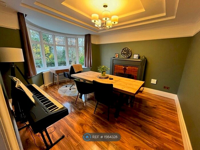 4 Bedroom Detached House To Rent In Moss Lane, Middleton, Manchester, M24