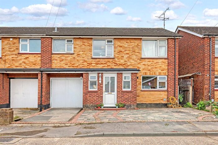 4 Bedroom House For Sale In Old School Meadow, Great Wakering, Southend-on-Sea, Essex, SS3