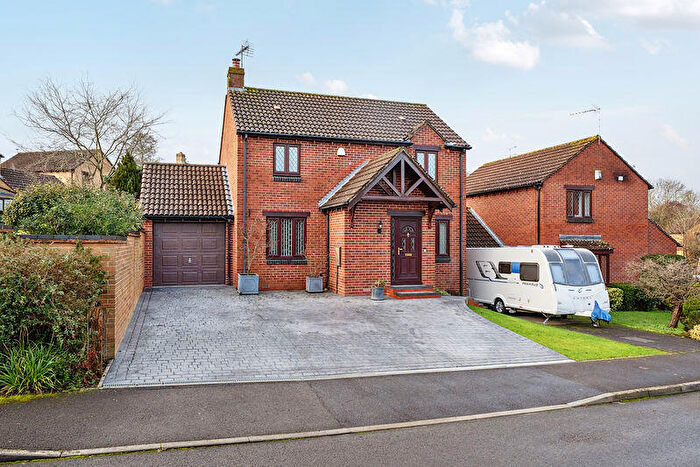 3 Bedroom Detached House For Sale In Grassmere Gardens, Bridgeyate Bristol, BS30