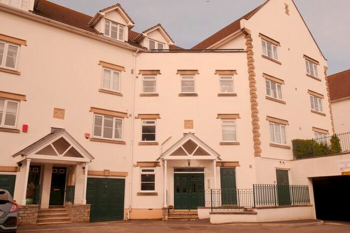 2 Bedroom Flat To Rent In Royal Sands, Weston-Super-Mare, North Somerset, BS23